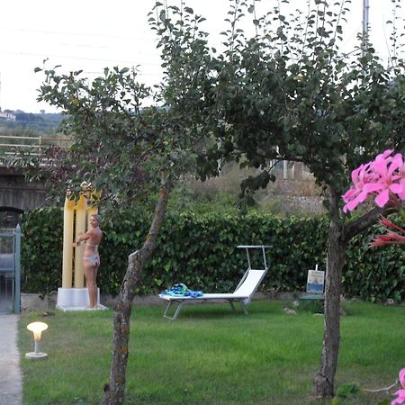 Villa Comics Villammare Buitenkant foto